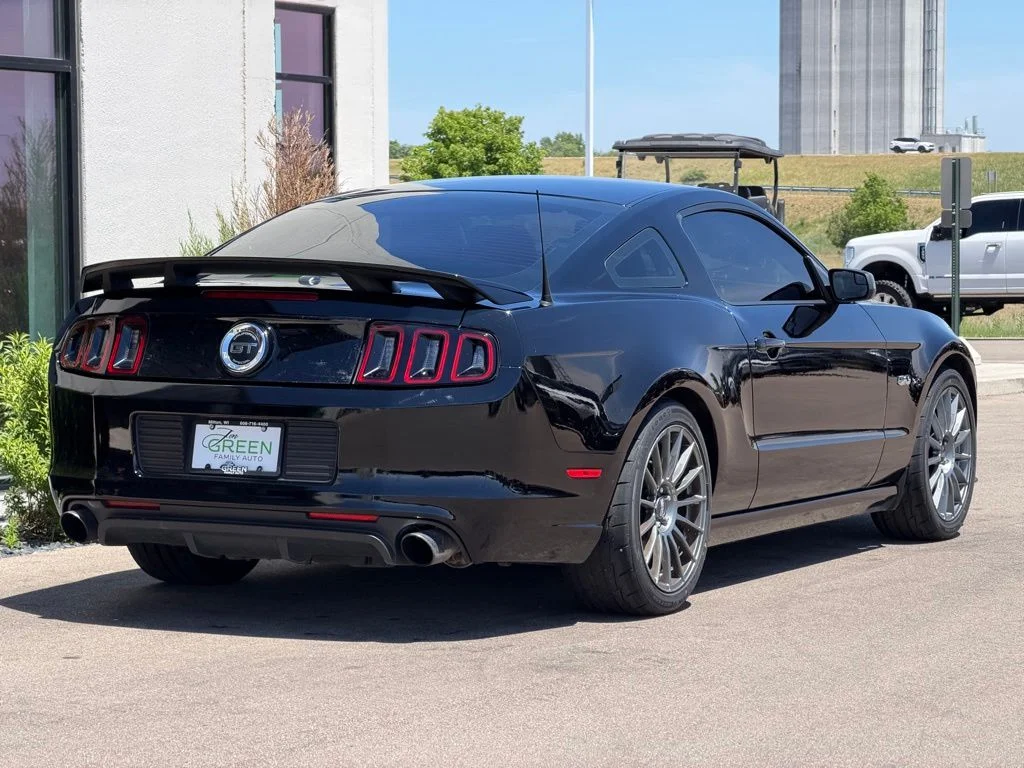 Used 2013 Black Ford GT Premium image 5