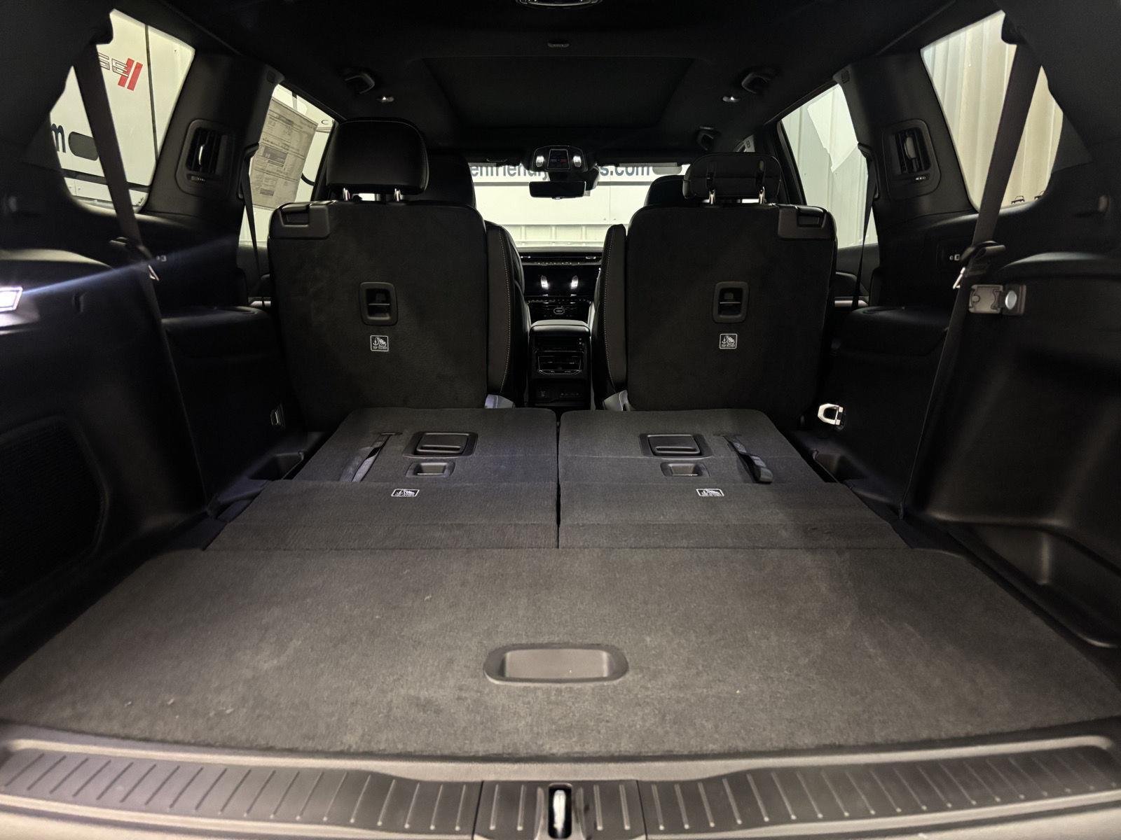 New 2026 Diamond Black Crystal Pearl-Coat Exterior Paint Jeep Limited Reserve image 51