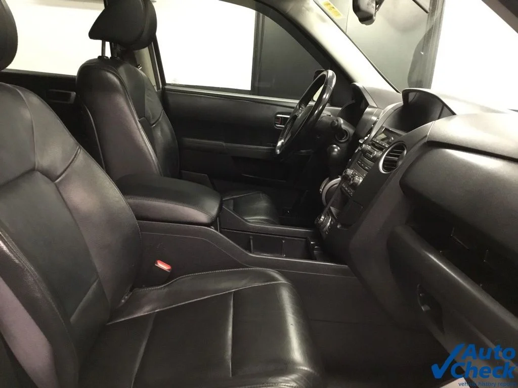 Used 2013 Silver Honda EX-L image 34