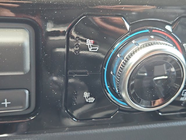 New 2026 Sterling Metallic GMC Elevation image 12