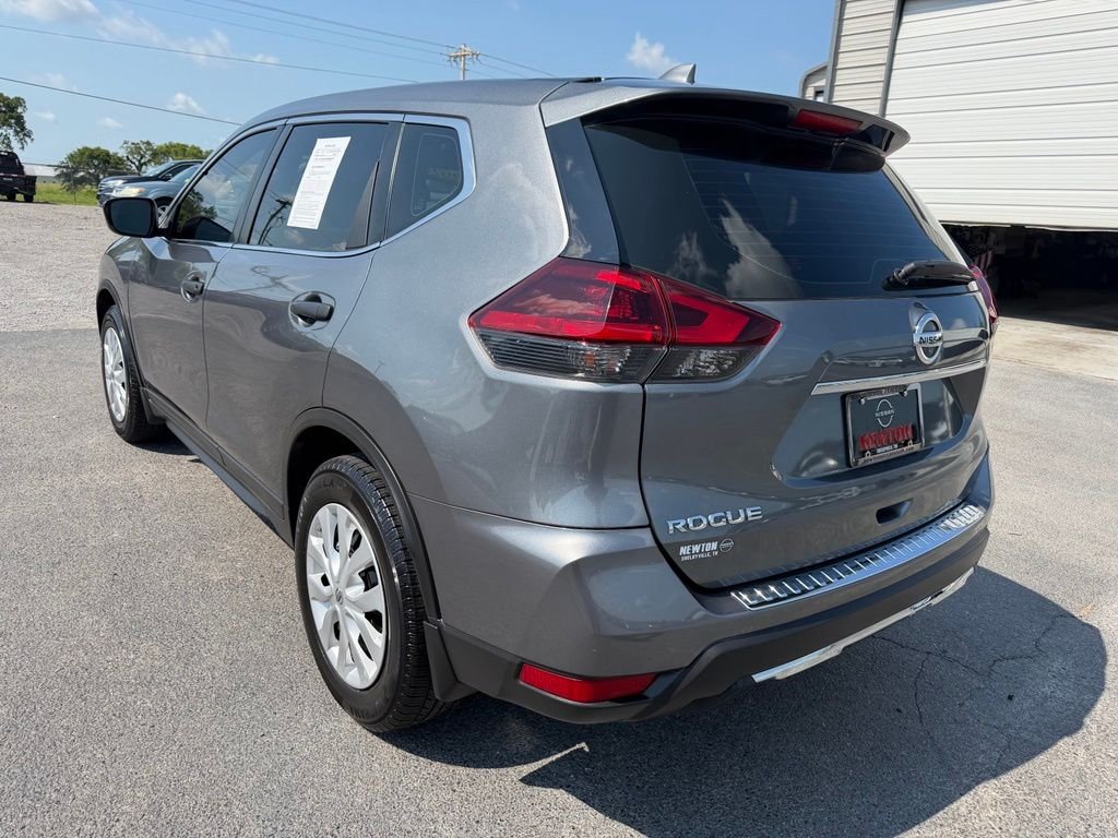 Used 2020 Gray Nissan S image 33