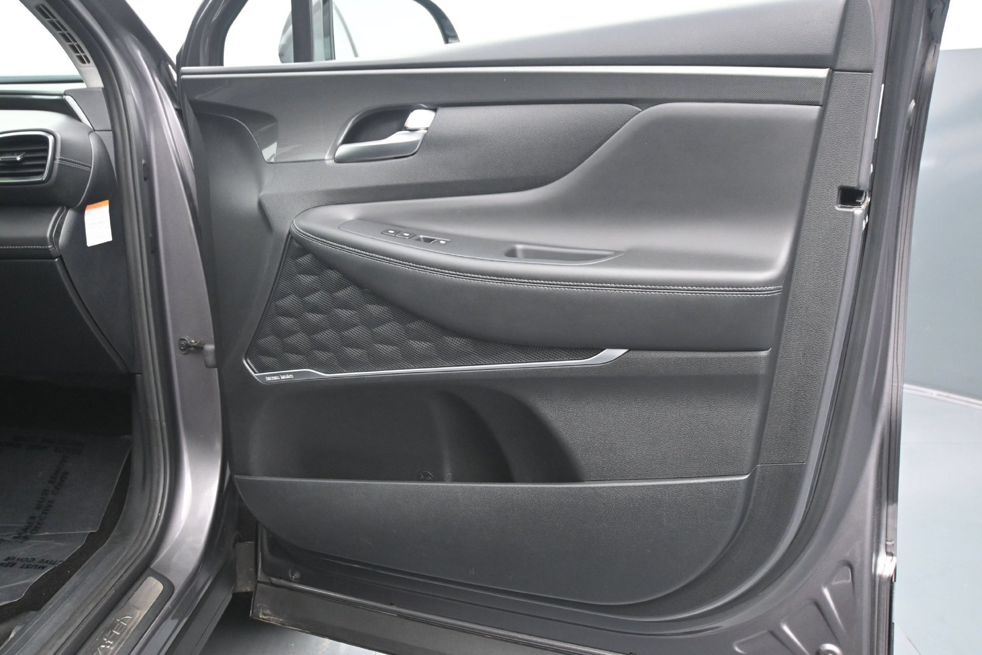 Used 2022 Portofino Gray Hyundai Limited AWD image 12