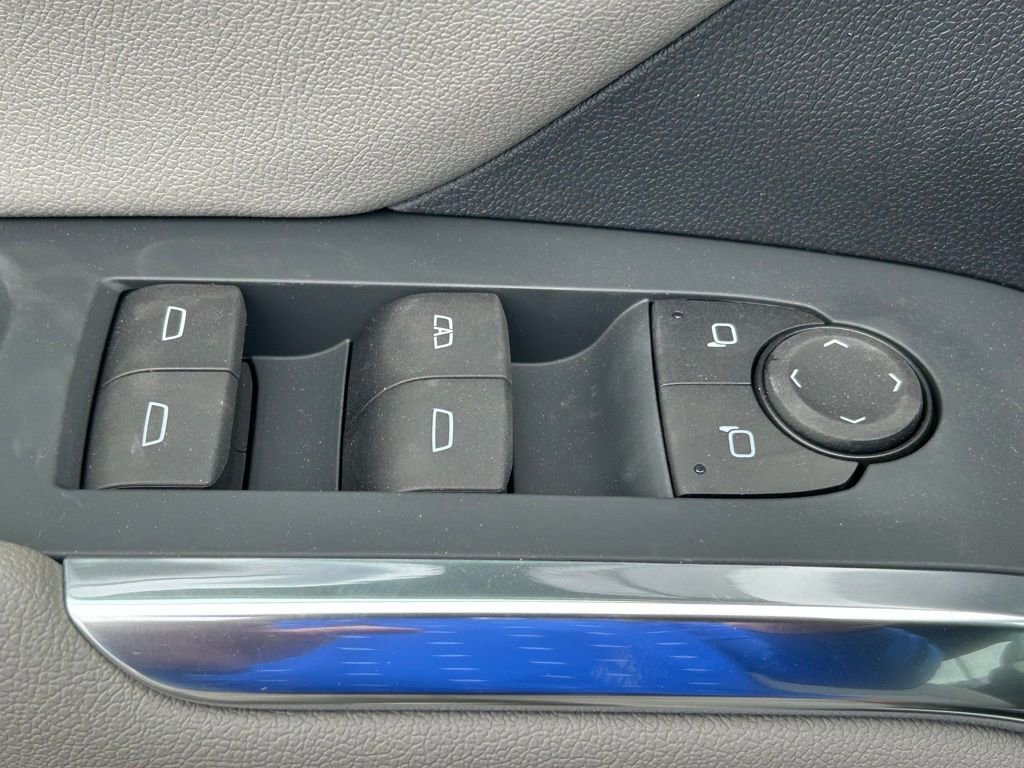 2025 Chevrolet Traverse LT - Photo 31
