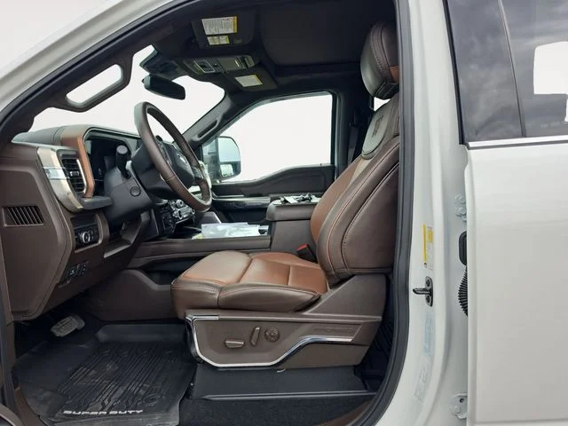 Certified Used 2025  Ford King Ranch image 11