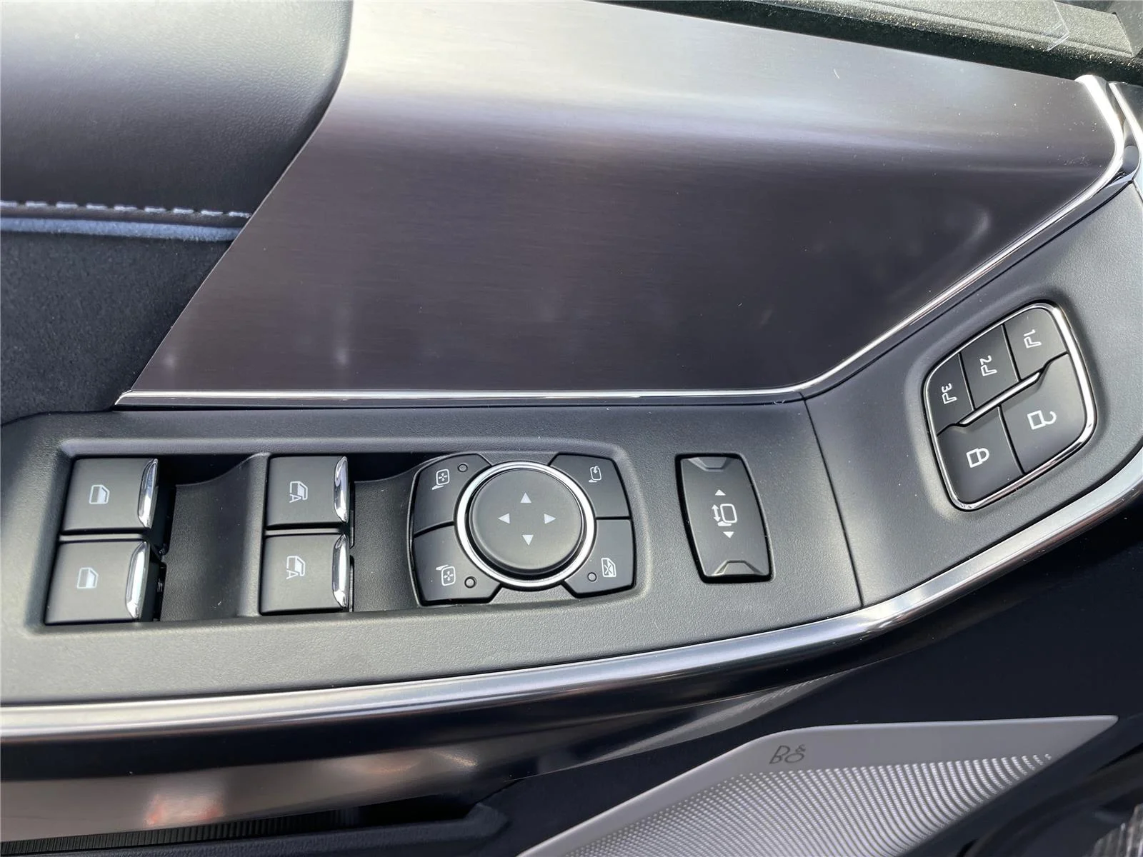 New 2026 Agate Black Metallic Ford Platinum image 12