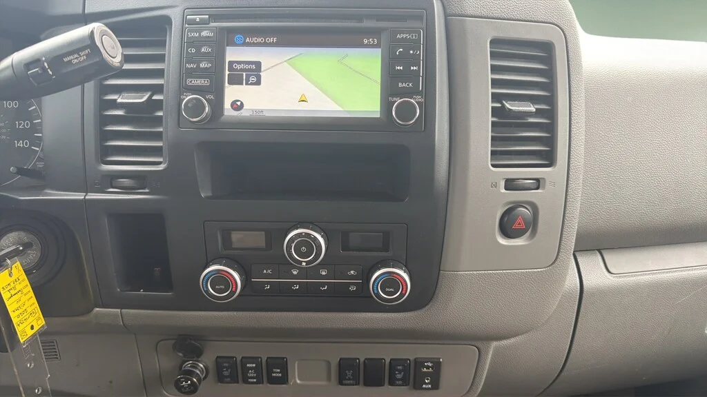 Used 2020 Cayenne Red Nissan SL image 8