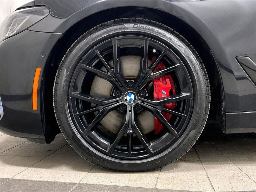 Used 2022 Black BMW M550i xDrive image 7