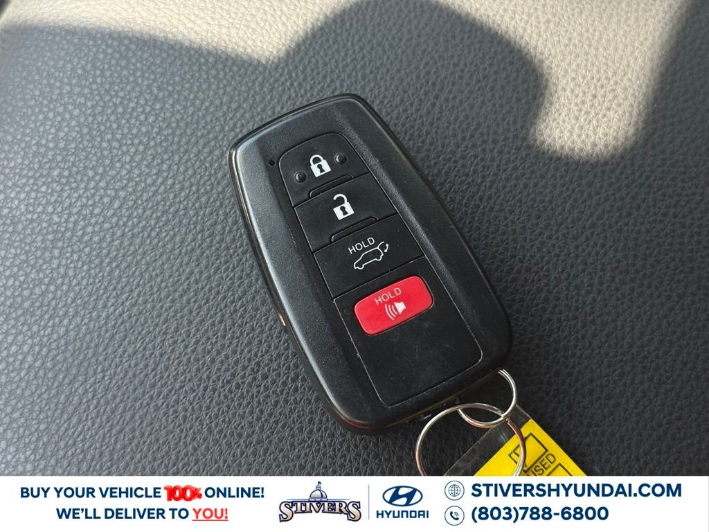 2021 Toyota RAV4 XLE - Photo 39