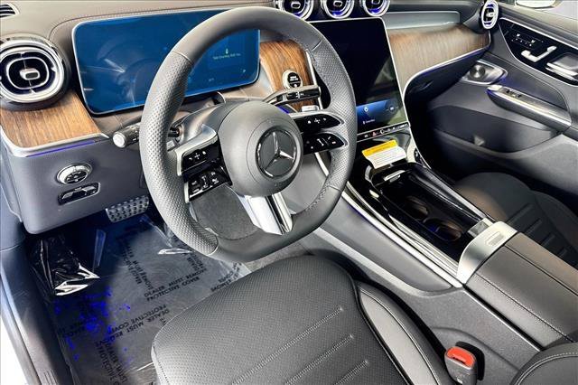 New 2026 Polar White Mercedes-Benz GLC 300 image 37