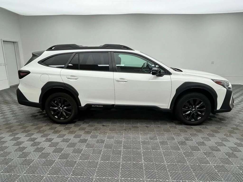 Used 2023 White Subaru Onyx Edition image 8