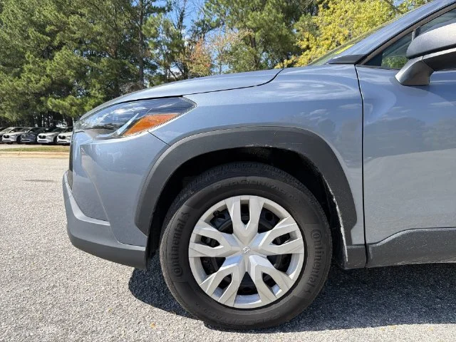 Used 2024  Toyota L image 10