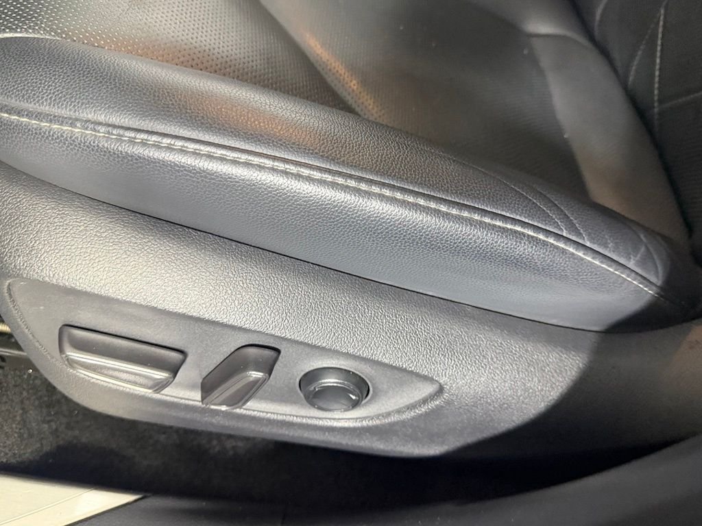 2024 Toyota Highlander Platinum - Photo 21