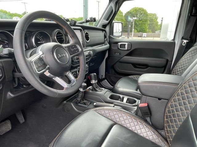 Used 2023 Silver Jeep Sahara 4xe image 9
