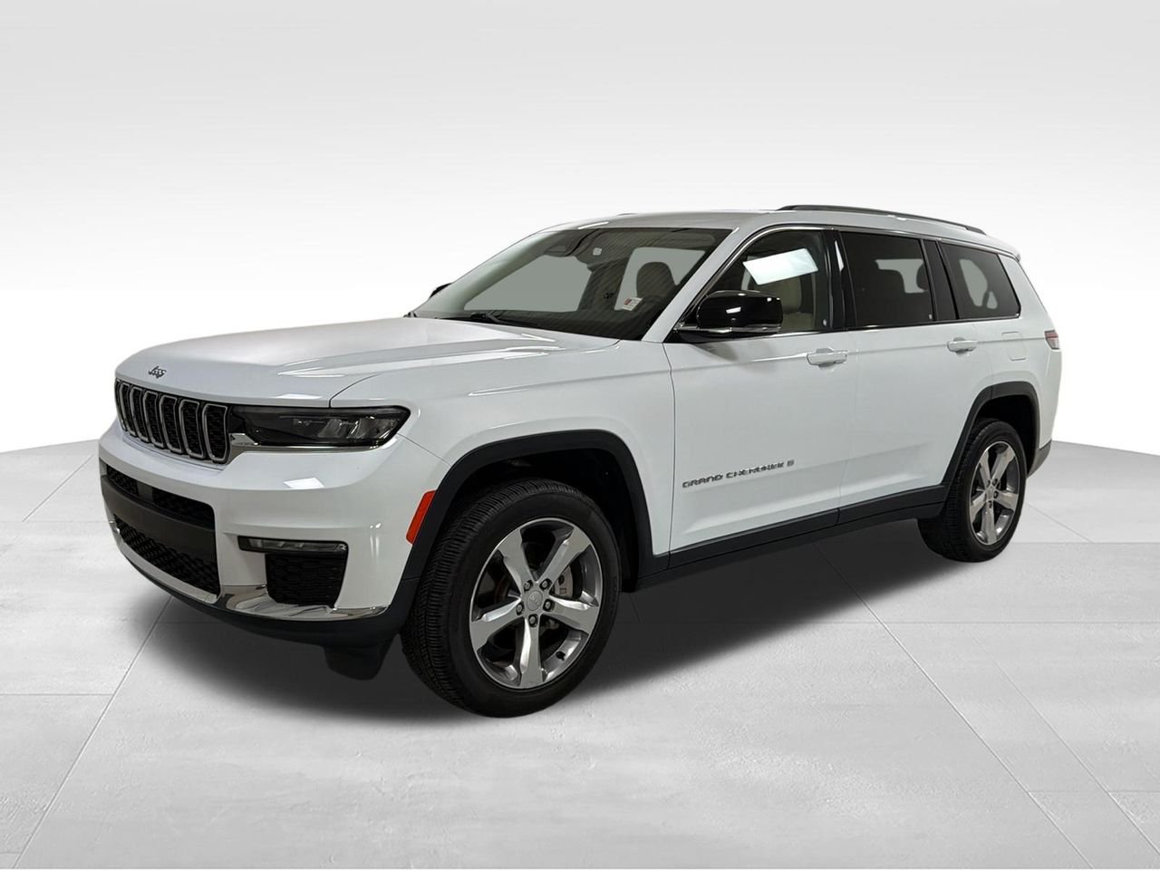 2022 Jeep Grand Cherokee L Limited's photo