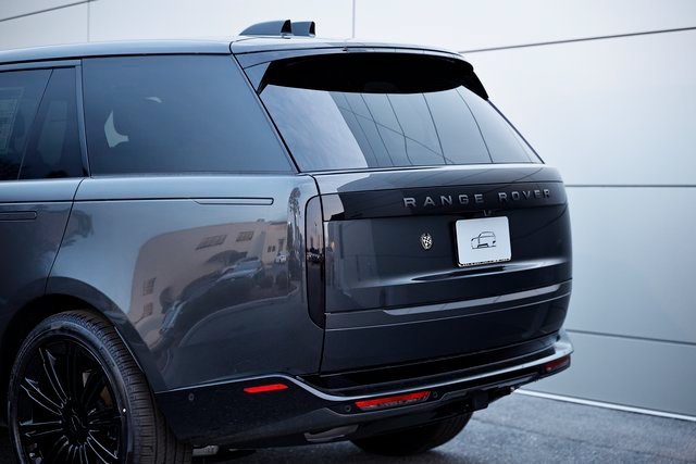 2026 Land Rover Range Rover SE - Photo 8