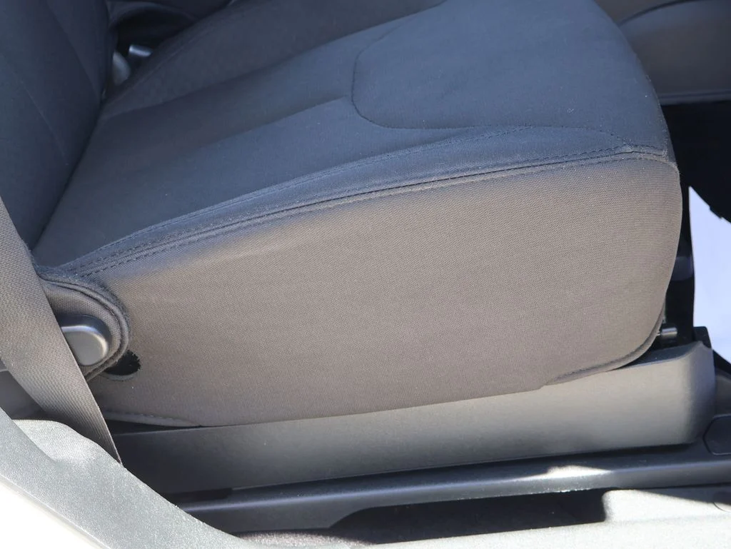 Used 2017 White Jeep Sport image 11