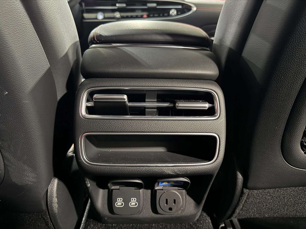 2026 GENESIS GV70 Sport Advanced - Photo 17