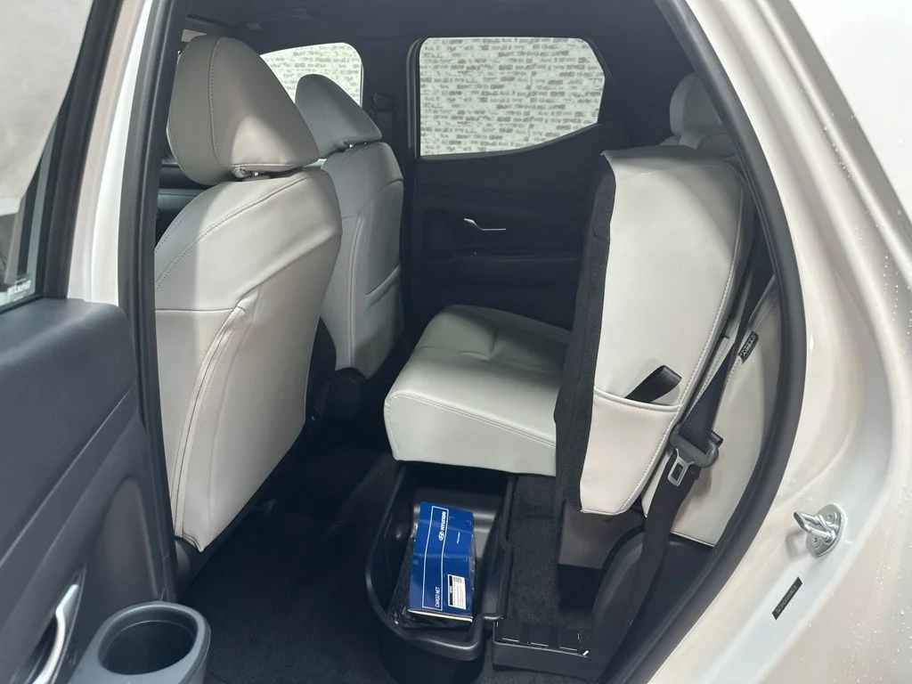 New 2027 Atlas White Hyundai SE image 13