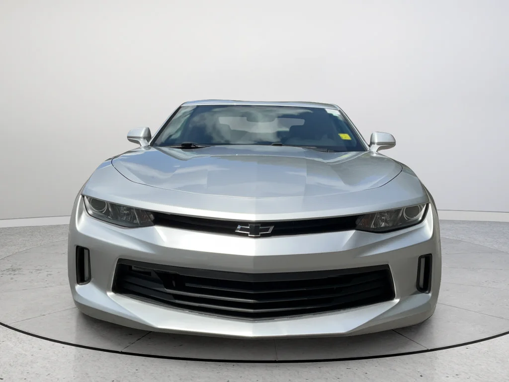 Certified Used 2018 SILVER ICE METALLIC Chevrolet 1LT image 4