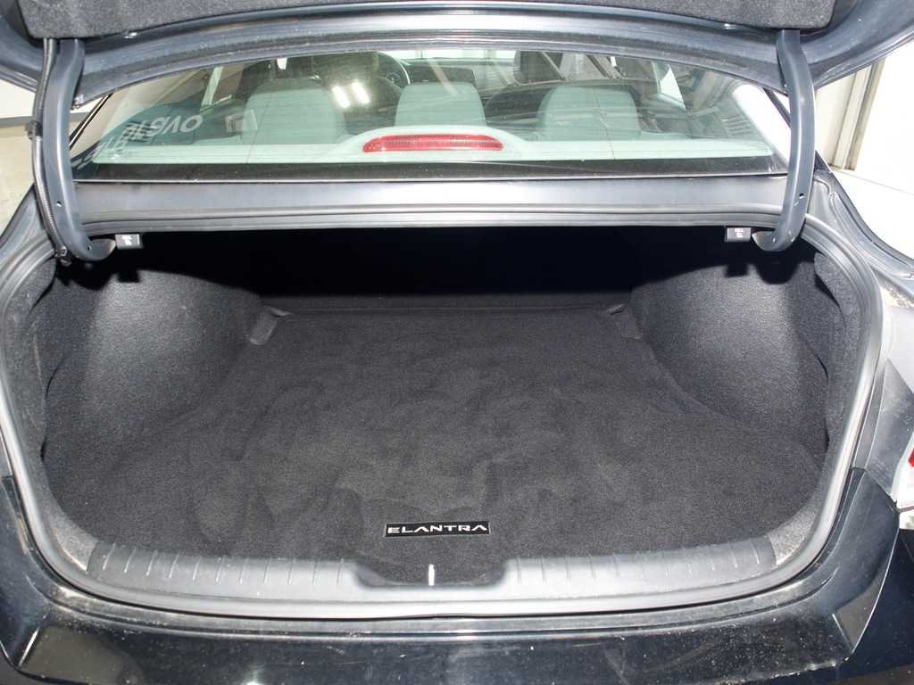 Used 2023 Black Hyundai SEL image 37