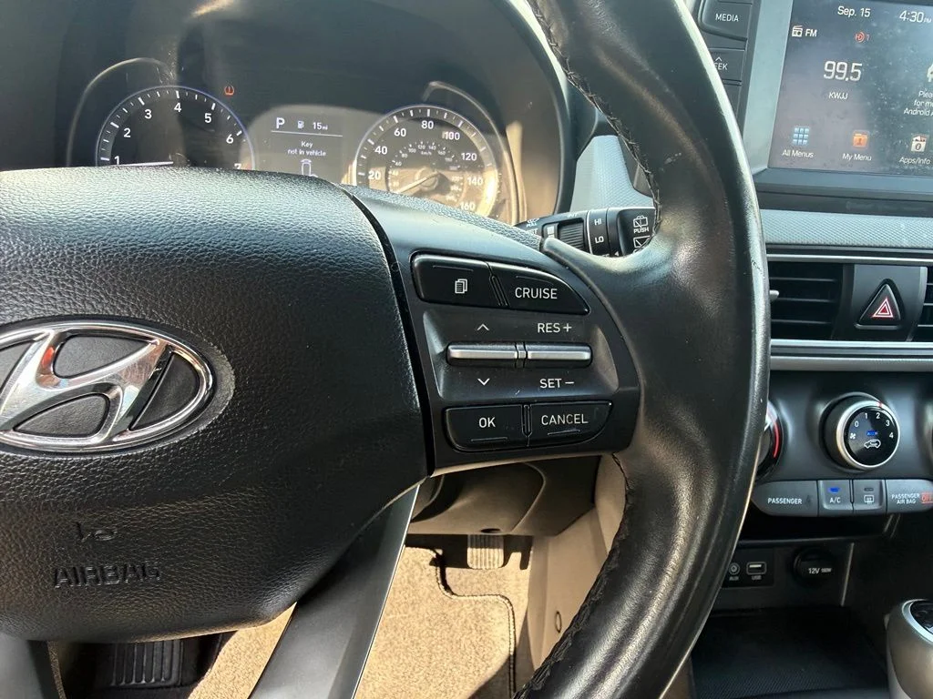 Used 2020 Pulse Red Hyundai SEL image 12