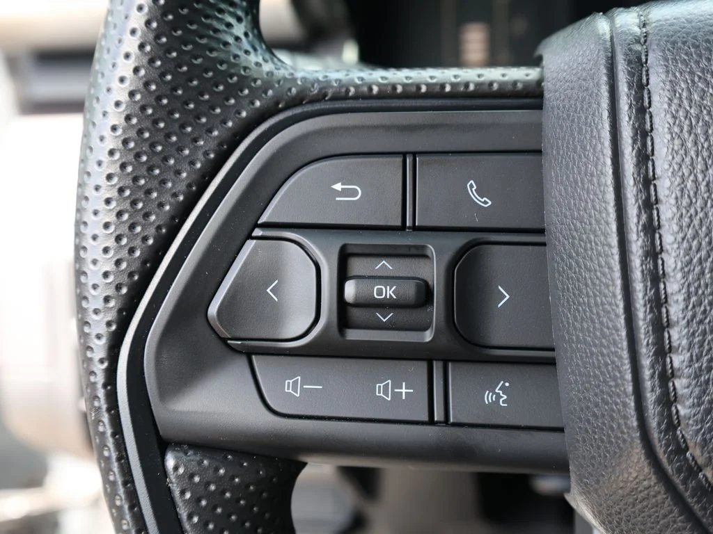 Used 2025 Silver Toyota  image 31