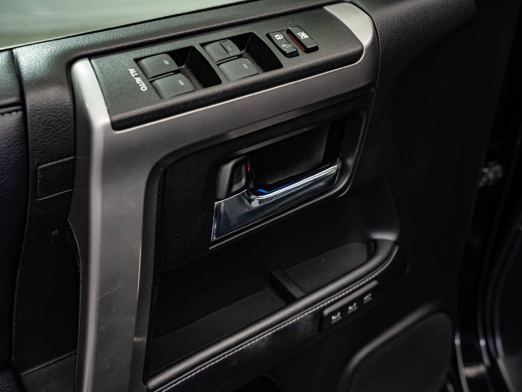 Used 2019 Midnight Black Metallic Toyota Limited image 25