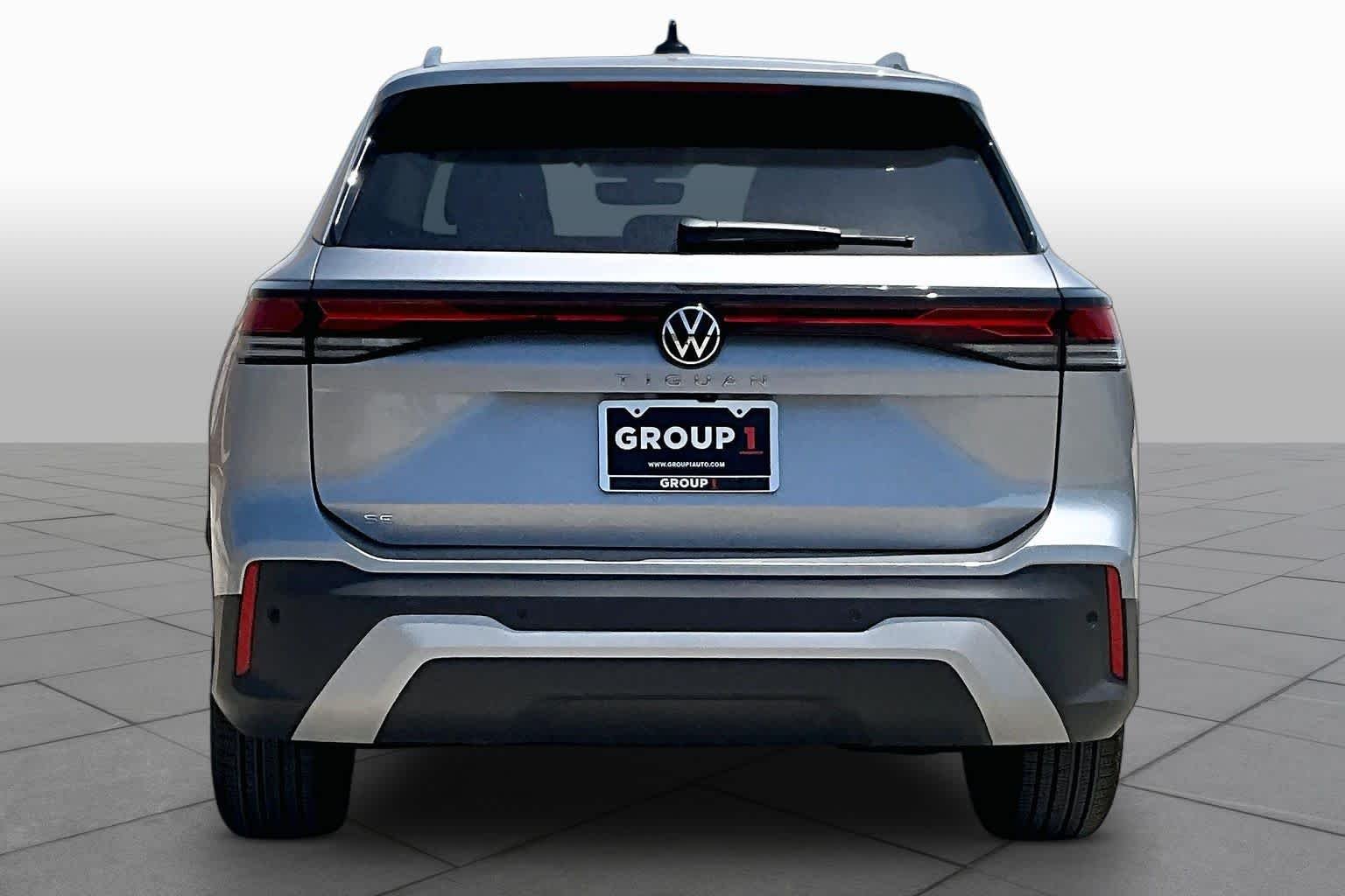 New 2026 Pyrite Silver Metallic Volkswagen 2.0T SE image 4