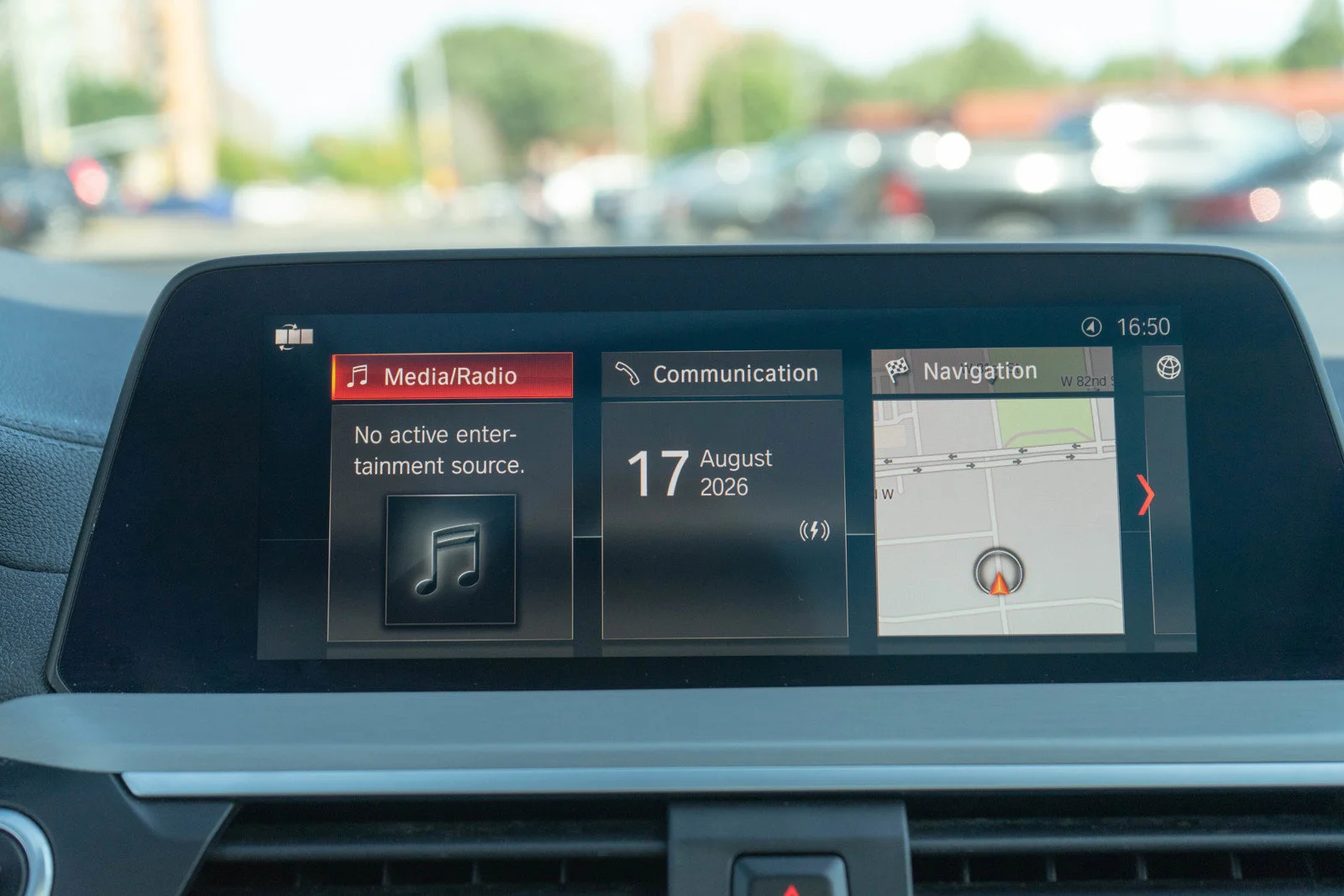Used 2021 Jet Black BMW xDrive30i image 14