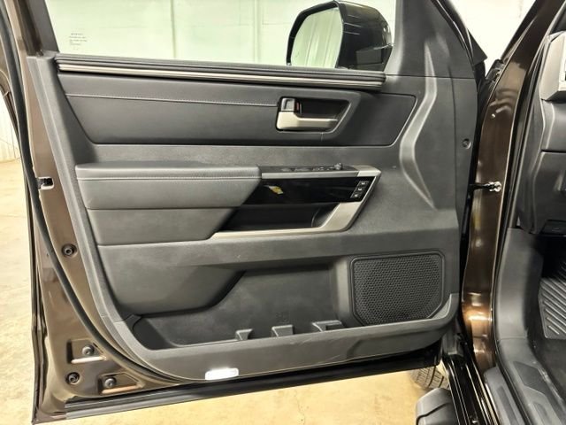 Used 2024  Toyota Limited image 18