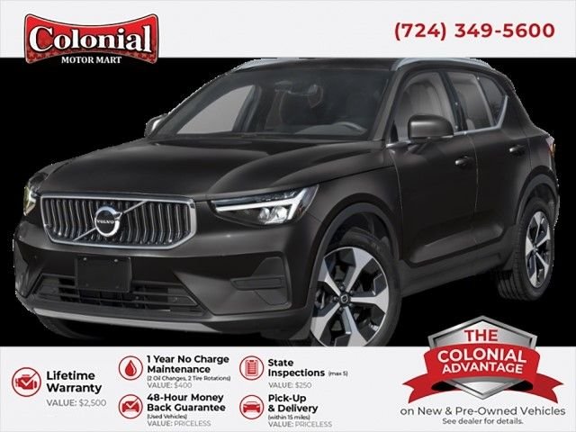 2024 Volvo XC40 B5 Plus Dark AWD's photo