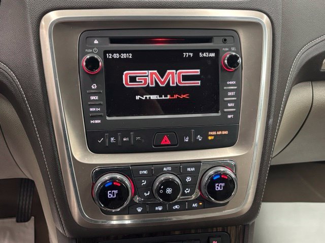 Used 2016 WHITE FROST TRICOAT GMC Denali image 31