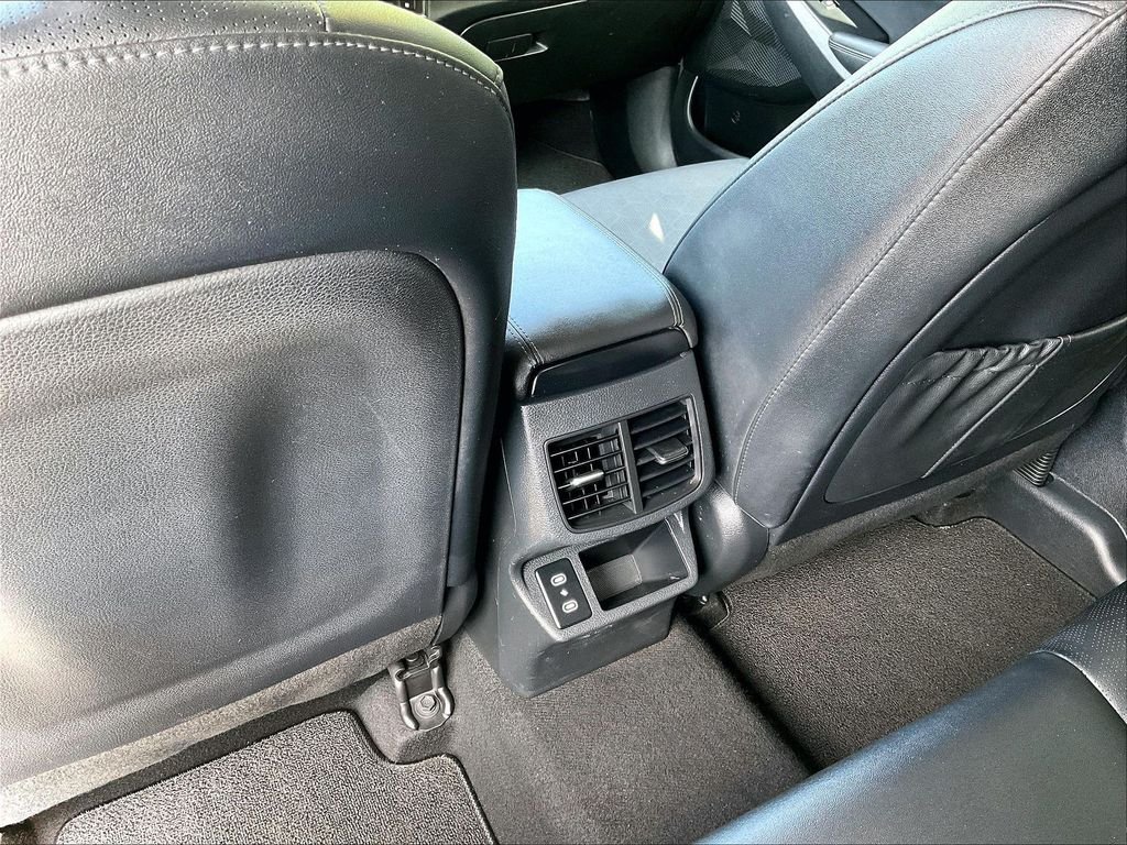 Used 2024 Green Kia SX image 28