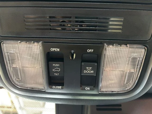 Used 2023 Platinum White Pearl Honda EX-L image 22