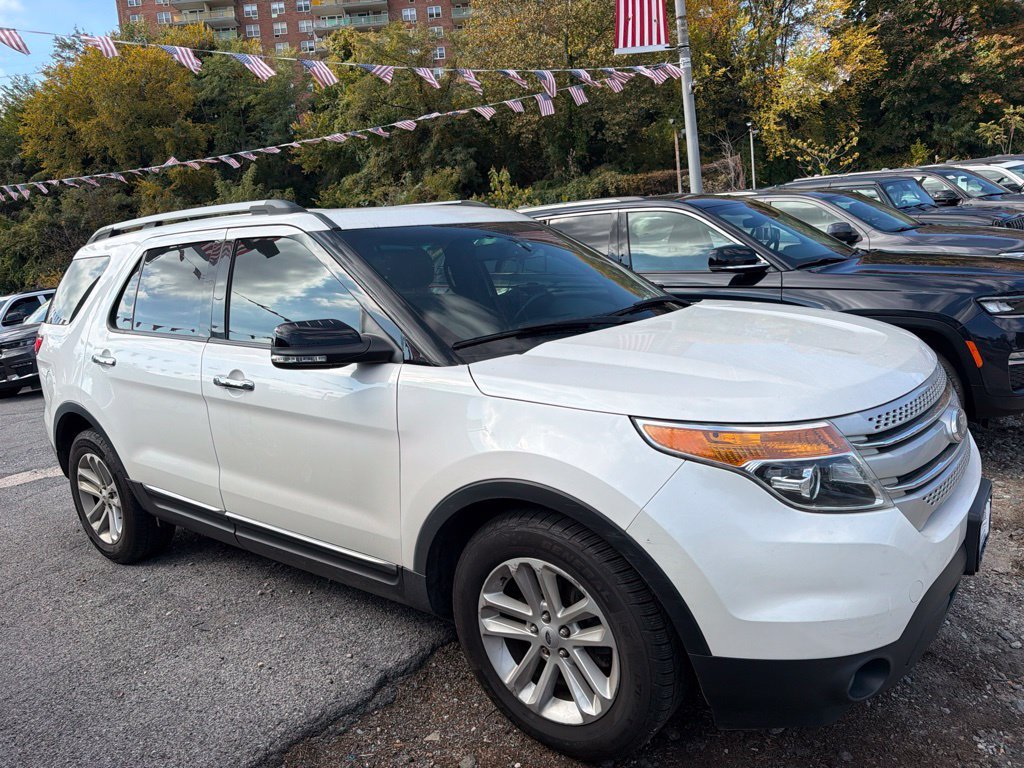 Used 2012 White Ford XLT image 3