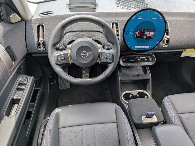 Used 2025 Silver MINI Cooper S ALL4 image 14