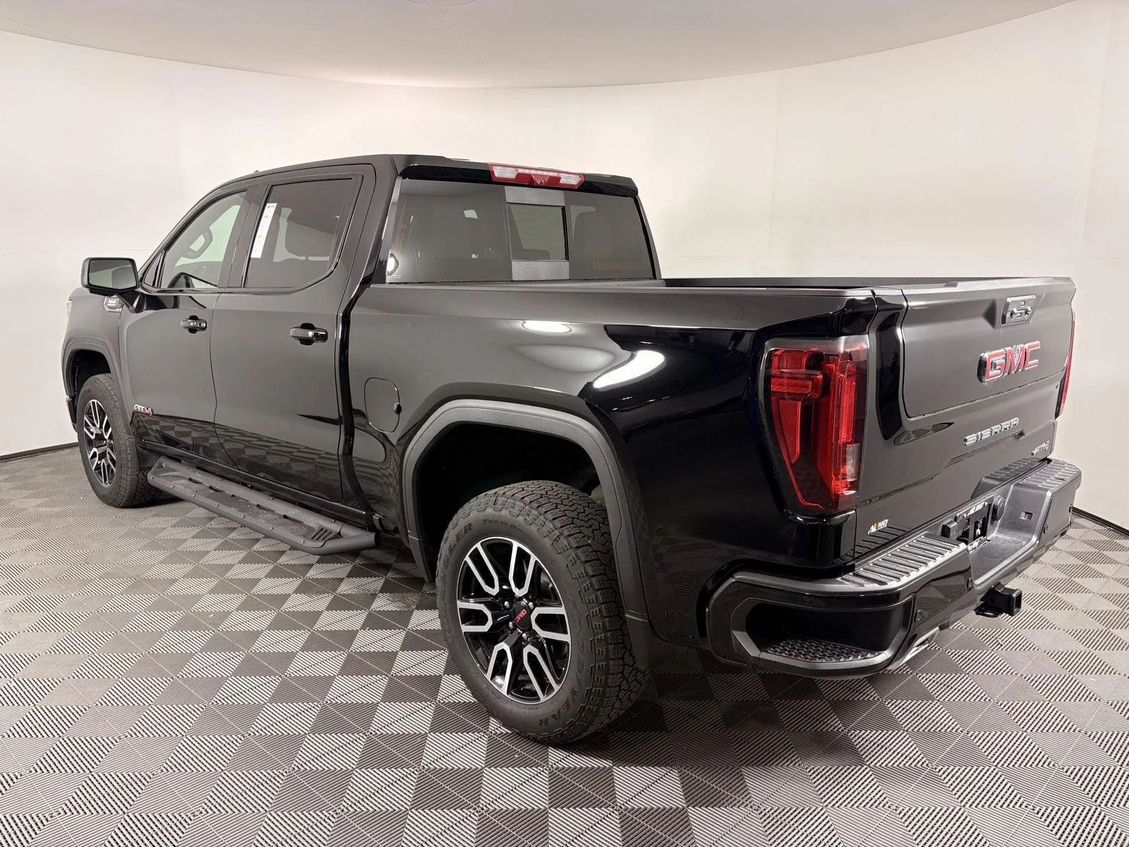 Used 2026 Onyx Black GMC AT4 image 3