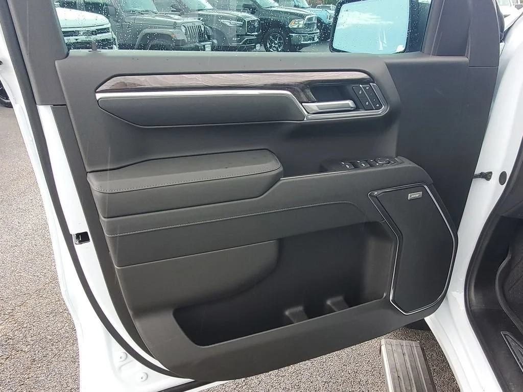 New 2026 Polar White Tricoat Chevrolet LTZ image 29