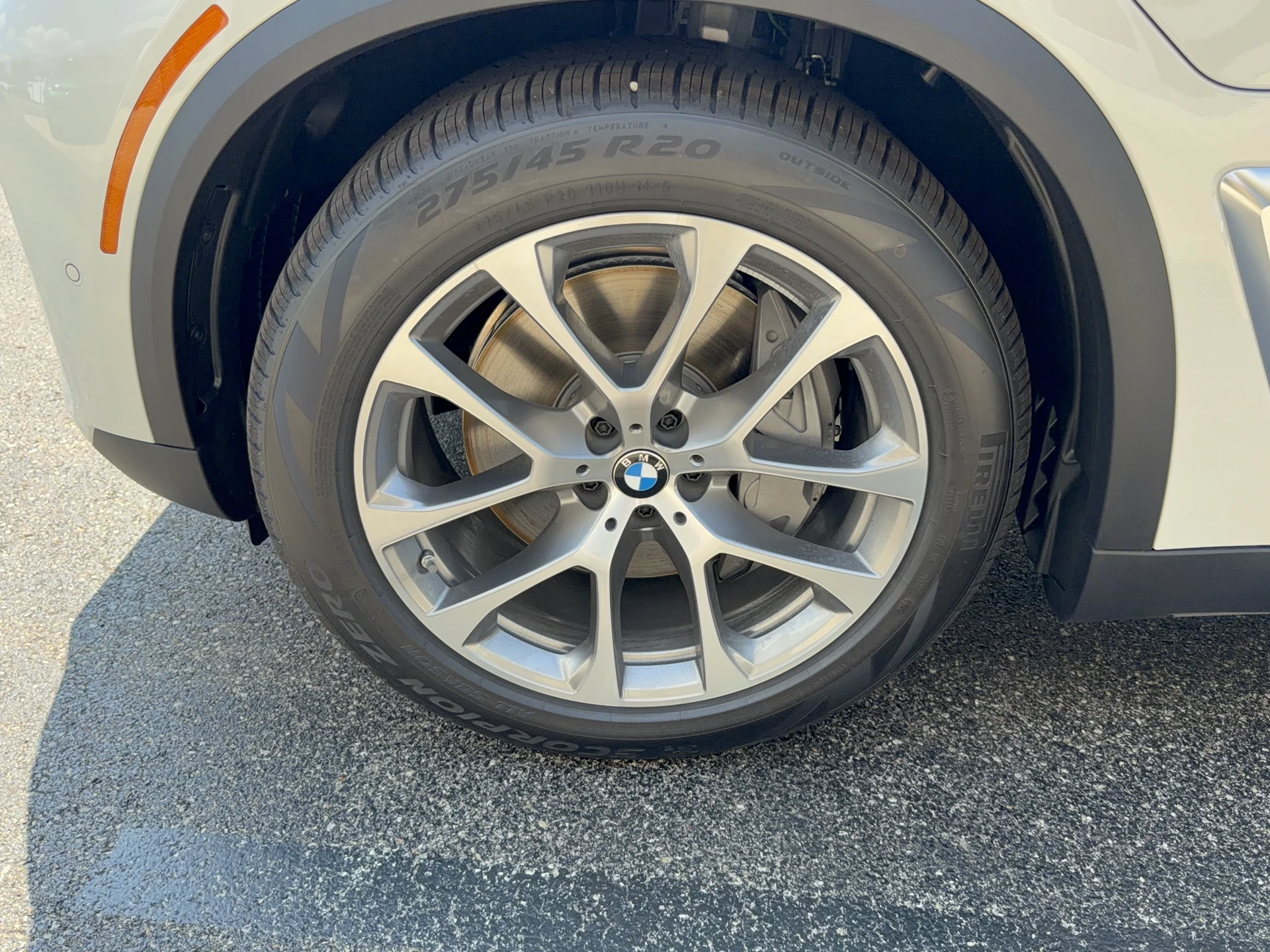 New 2026 Alpine White BMW xDrive50e image 31
