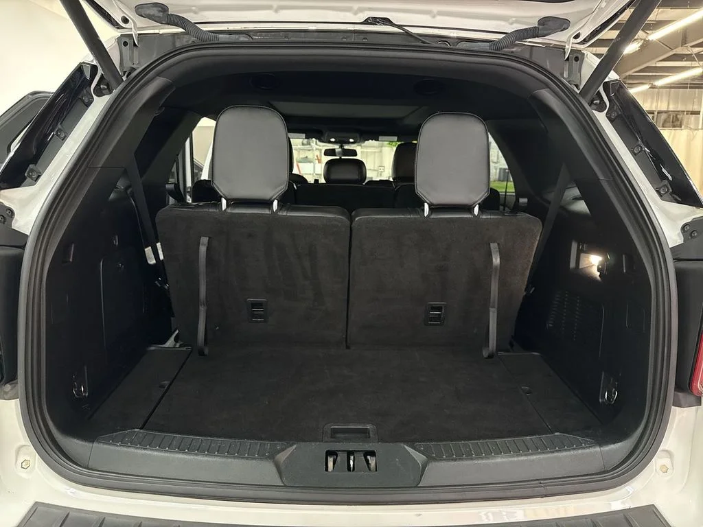 Used 2020 White Metallic Ford XLT image 37