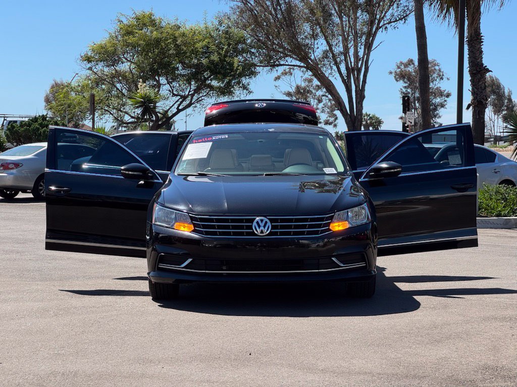 Used 2016 Black Uni Volkswagen 1.8T SE image 28