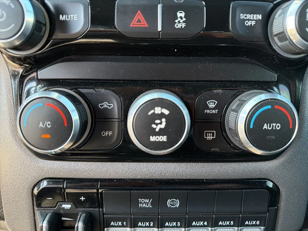 Used 2022 Silver Ram Tradesman image 36