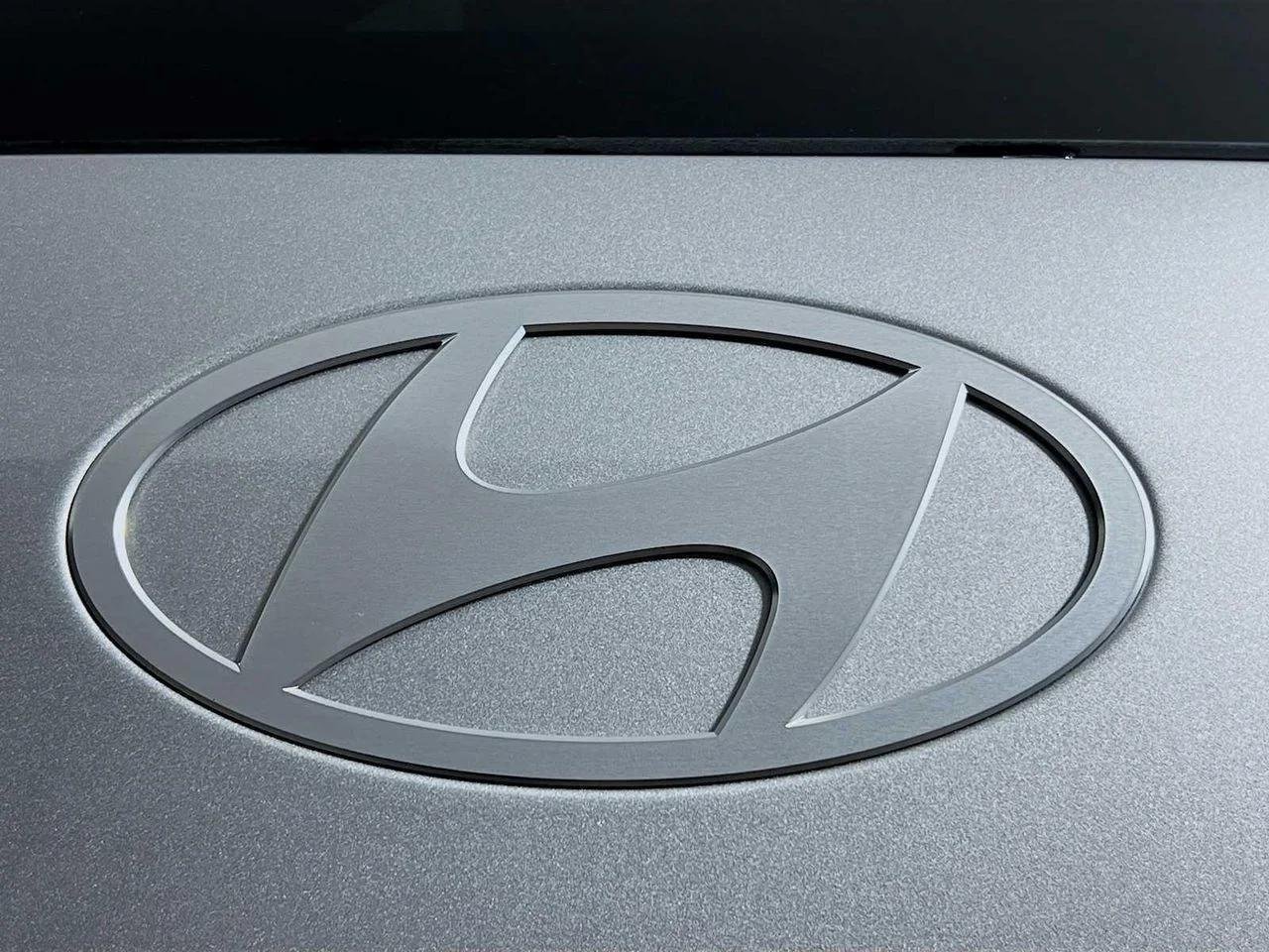 New 2026 Typhoon Silver Metallic Hyundai Calligraphy AWD image 20
