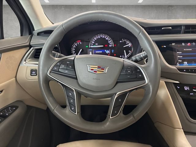 Used 2018 HARBOR BLUE METALLIC Cadillac Luxury FWD image 22