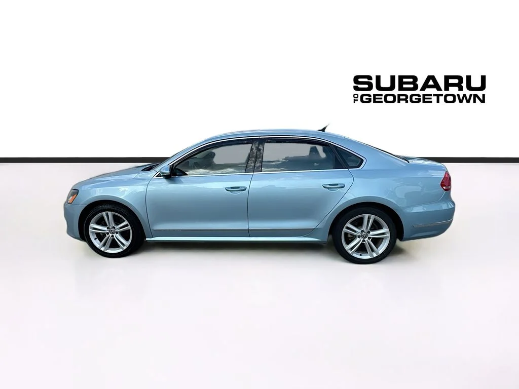 Used 2012 Blue Volkswagen TDI SEL Premium image 4