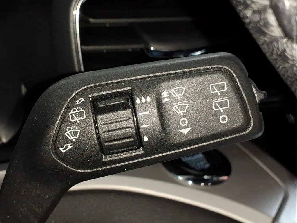 Used 2024 Gray Ford XLT image 18