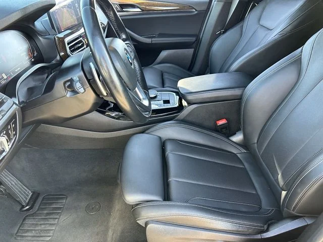 Used 2022 Jet Black BMW sDrive30i image 21