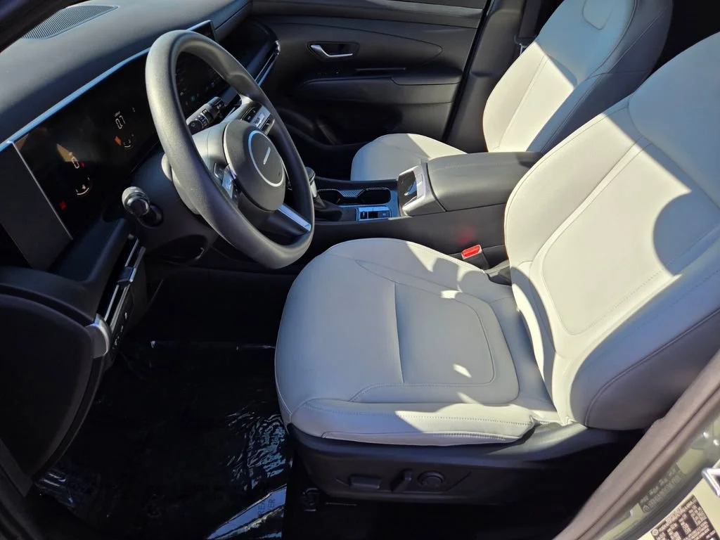 Used 2025 Sage Gray Hyundai SEL image 10