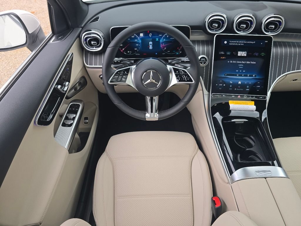 New 2027 Polar White Mercedes-Benz GLC 300 image 26