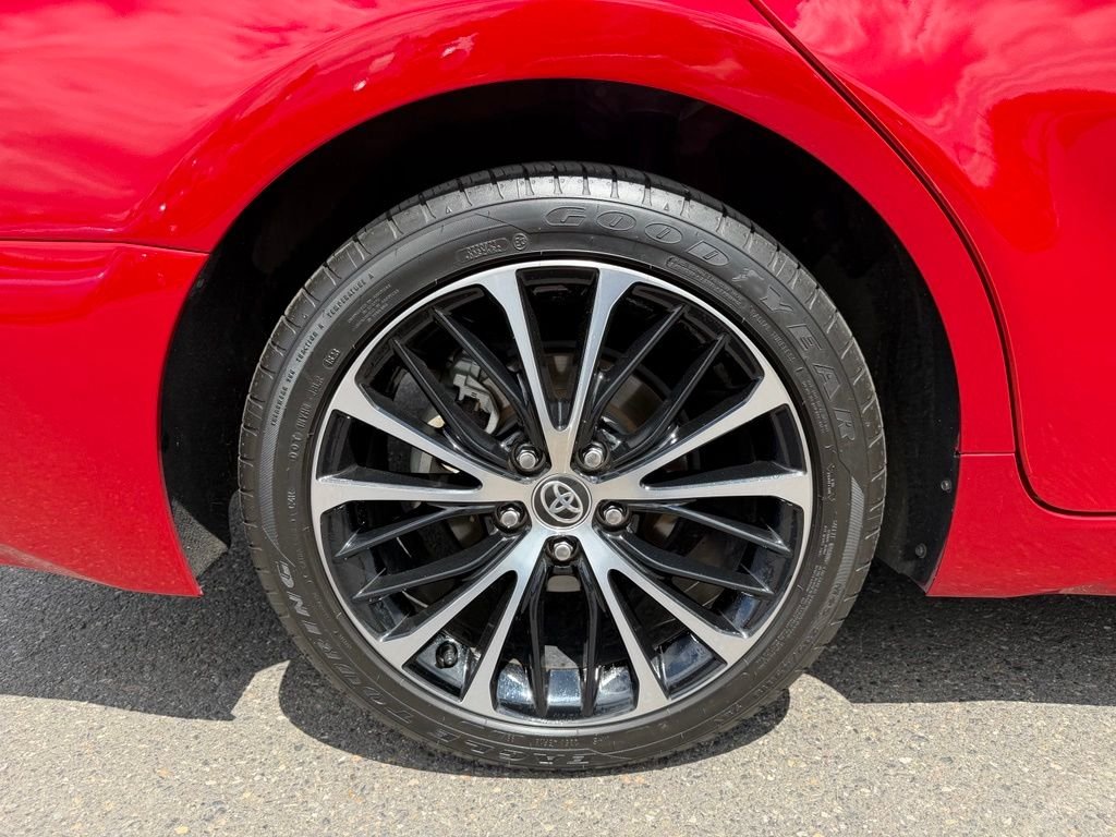 Used 2020 Red Toyota SE image 9
